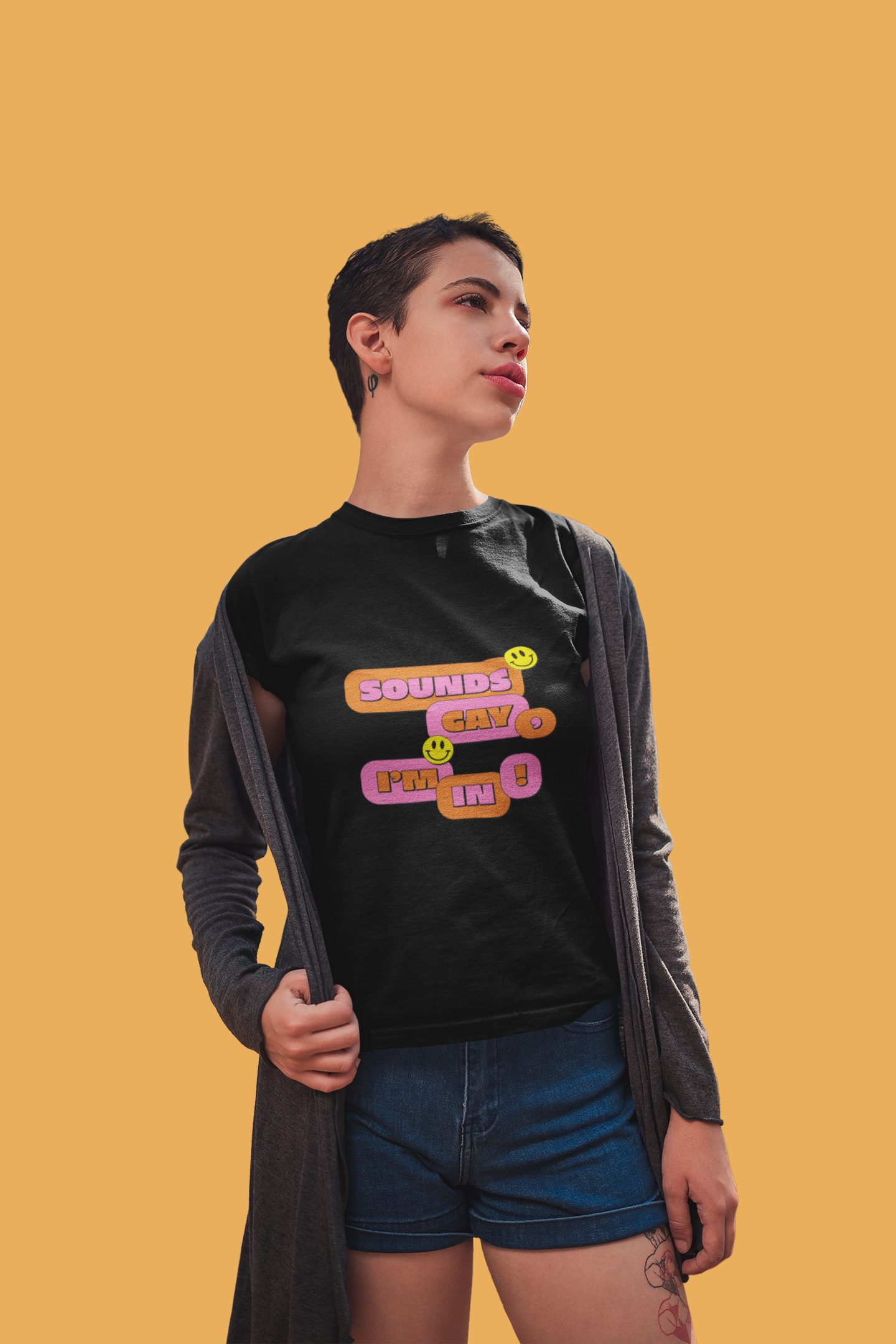 SOUNDS GAY - Unisex Tee